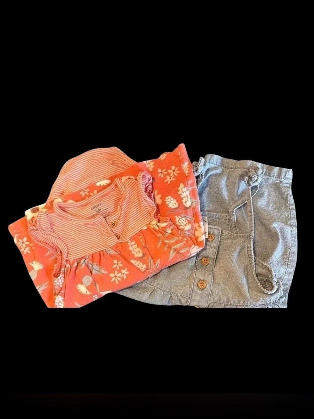 2 Carter’s Rompers. Size 9 month